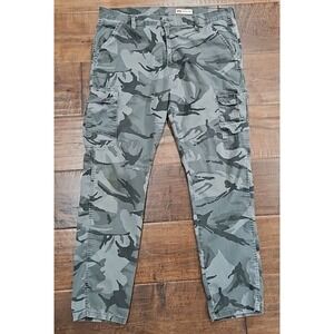 Wrangler Vintage Cargo Woodland camo regular taper" 36×32" pants